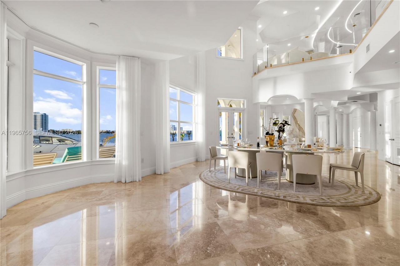 16479 NE 30th Ave, North Miami Beach, FL 33160 Photo