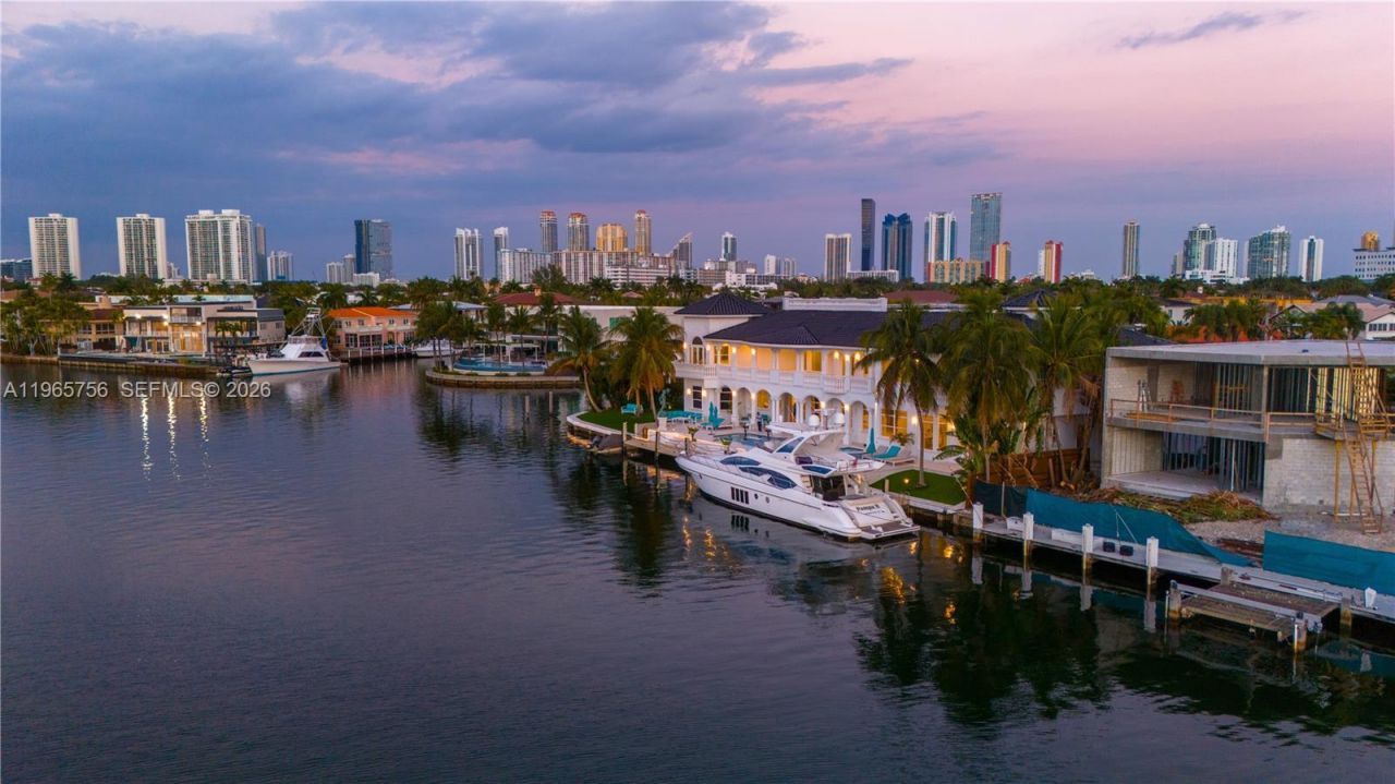 16479 NE 30th Ave, North Miami Beach, FL 33160 Photo