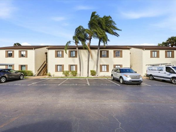 723 115TH AVENUE N, Unit 2106, ST PETERSBURG, FL 33716