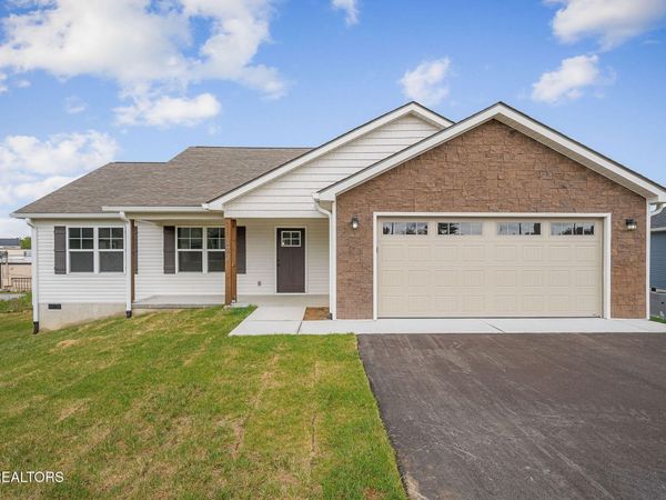 172 Sky View Meadow Drive, Crossville, TN 38555