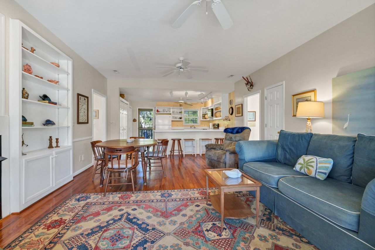 3516 Myrtle Street Photo 10