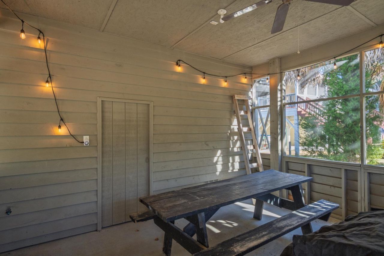 3516 Myrtle Street Photo 35