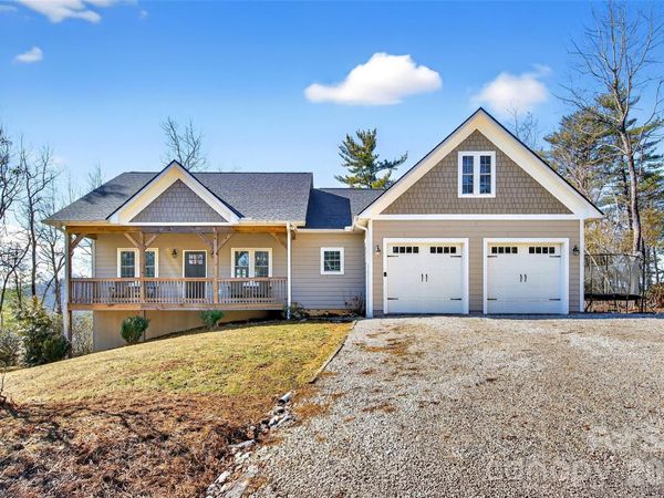 111 Wipprecht Drive, Spruce Pine, NC 28777