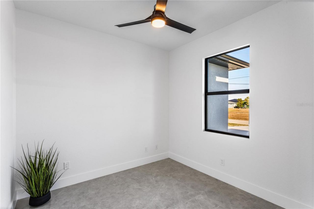 3318 NE 13th Place, Cape Coral, FL 33909 Photo