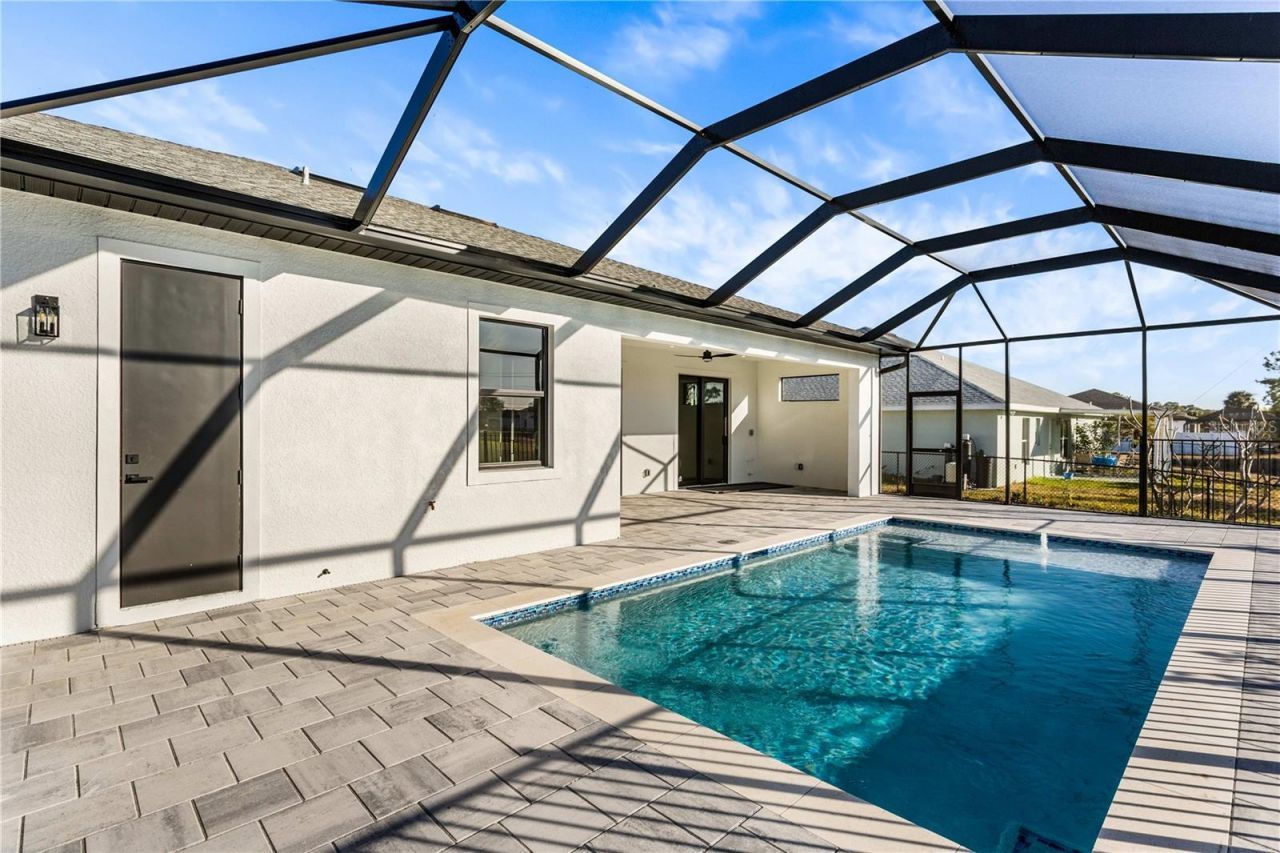 3318 NE 13th Place, Cape Coral, FL 33909 Photo