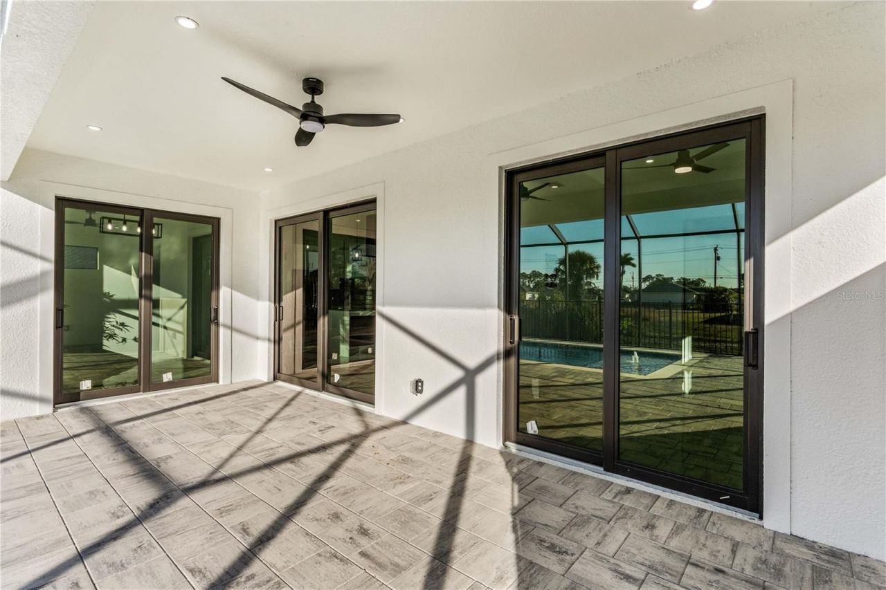 3318 NE 13th Place, Cape Coral, FL 33909 Photo