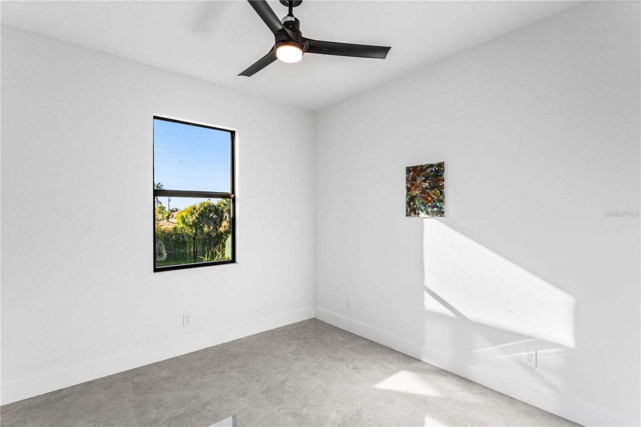 3318 NE 13th Place, Cape Coral, FL 33909 Photo