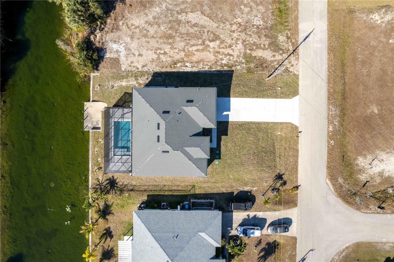 3318 NE 13th Place, Cape Coral, FL 33909 Photo
