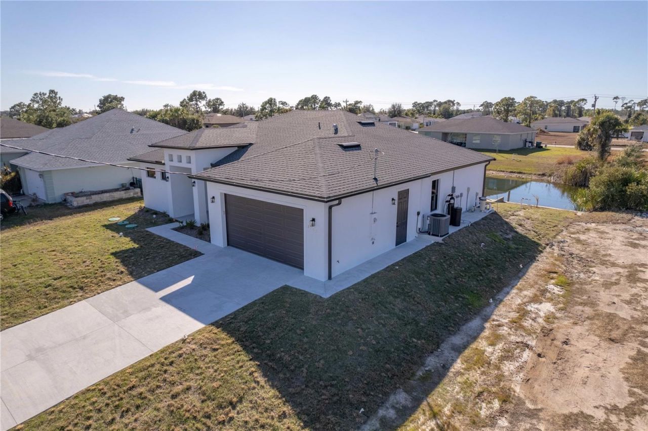 3318 NE 13th Place, Cape Coral, FL 33909 Photo
