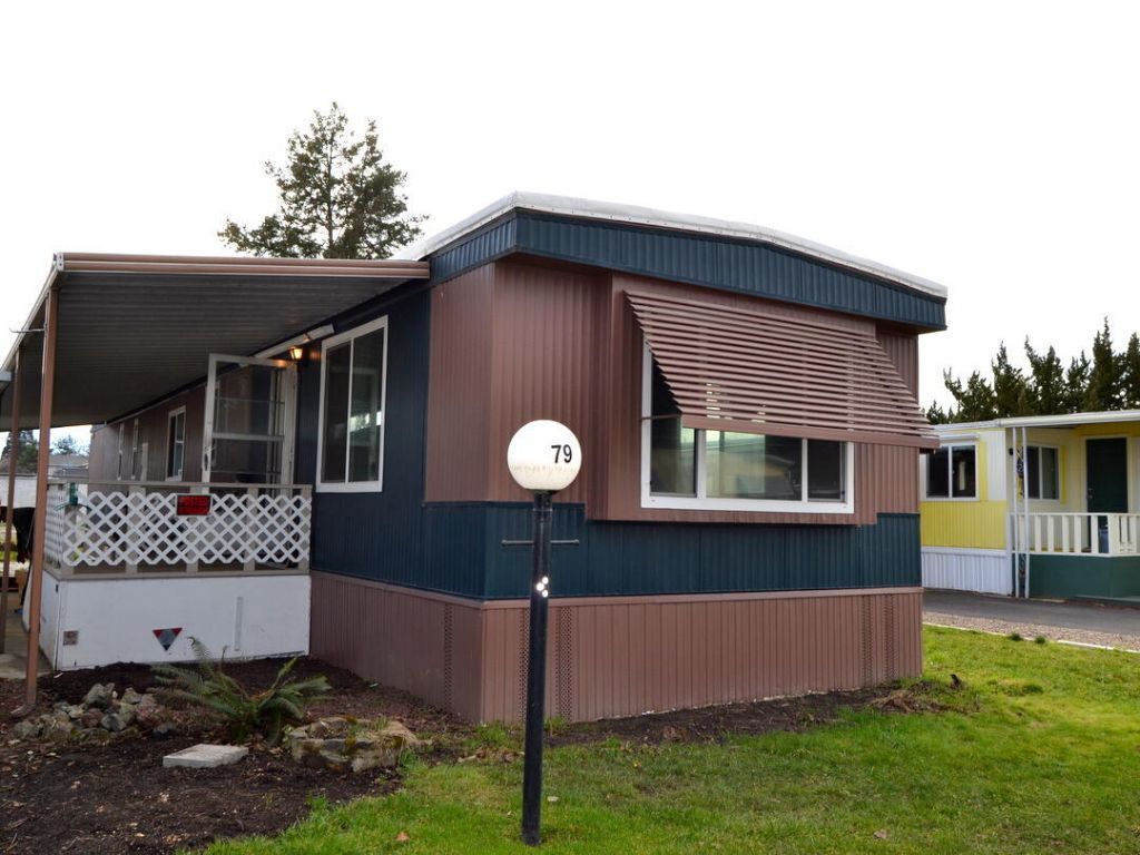 2385 Table Rock Road, Unit SPC 79, Medford, OR 97501 Main Photo