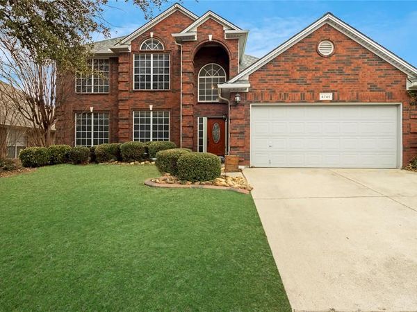 4745 Eagle Trace Drive, Fort Worth, TX 76244