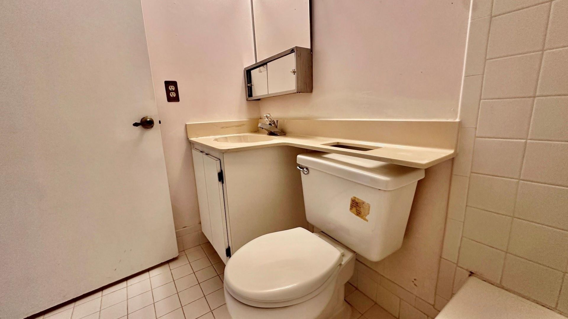 6090 N Sabal Palm Boulevard, Unit 108, Tamarac, FL 33319 Photo