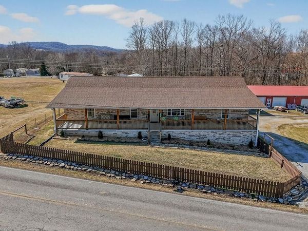 8528 Spring Creek Rd, Cookeville, TN 38506