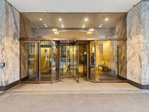 180 E PEARSON Street, Unit 4202, Chicago, IL 60611