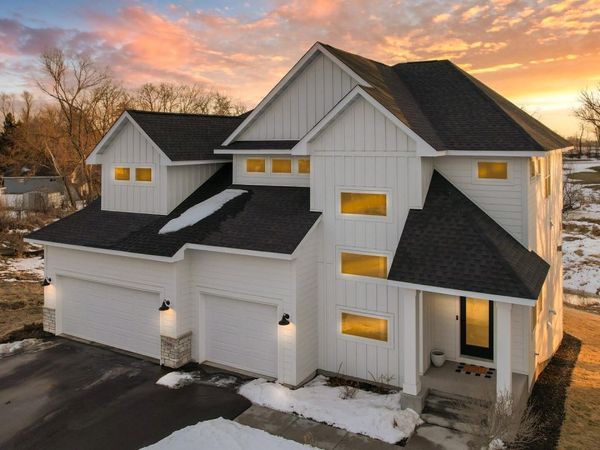 2388 Laurie Court, Roseville, MN 55113