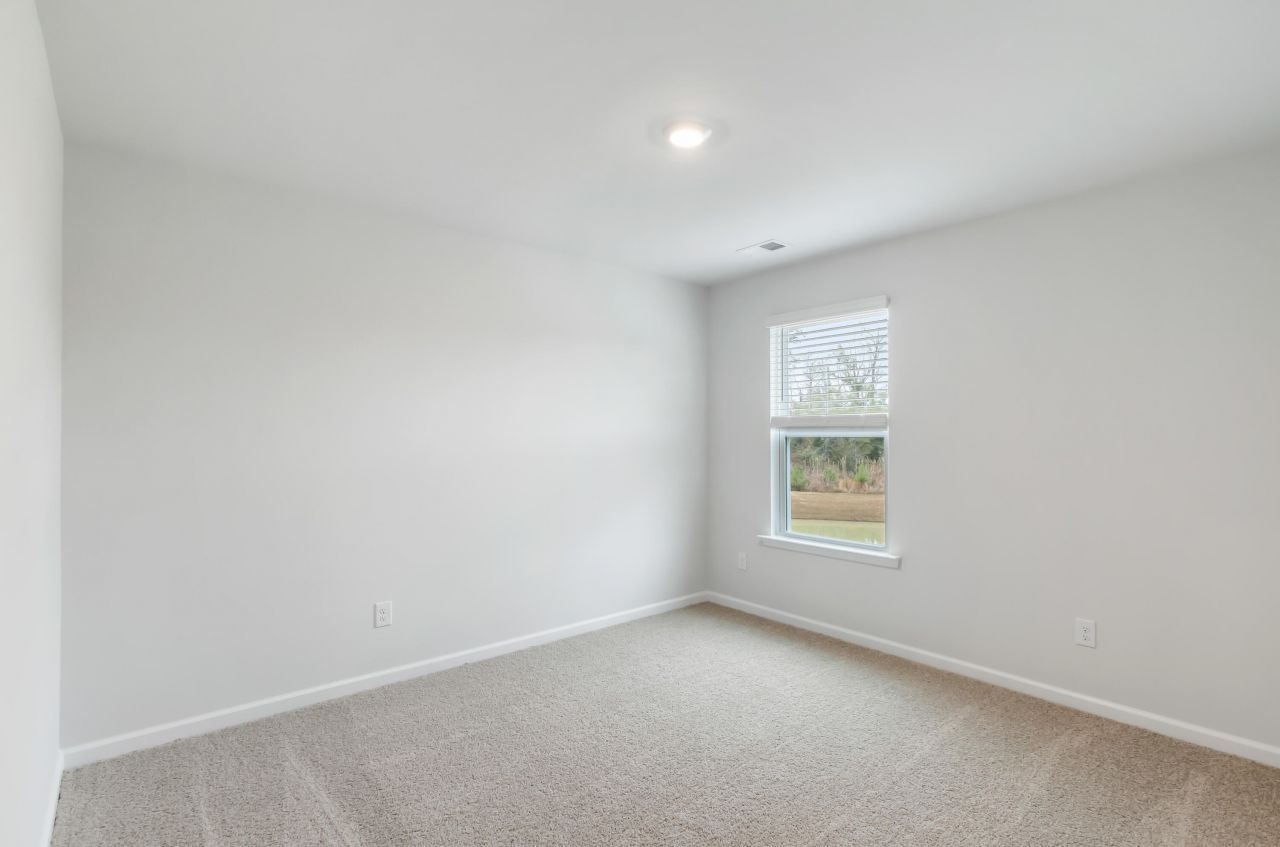 410 Tulip Poplar Drive Photo 32