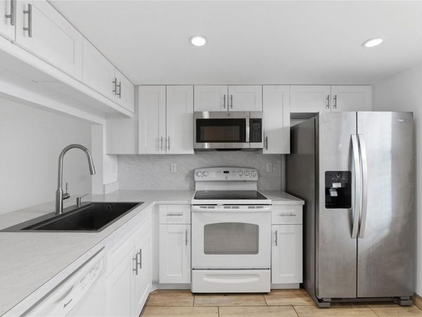 2748 NW 104th Ave, Unit 403, Sunrise, FL 33322