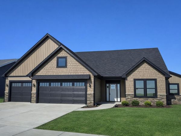 5348 Fair Creek Run, Fort Wayne, IN 46818