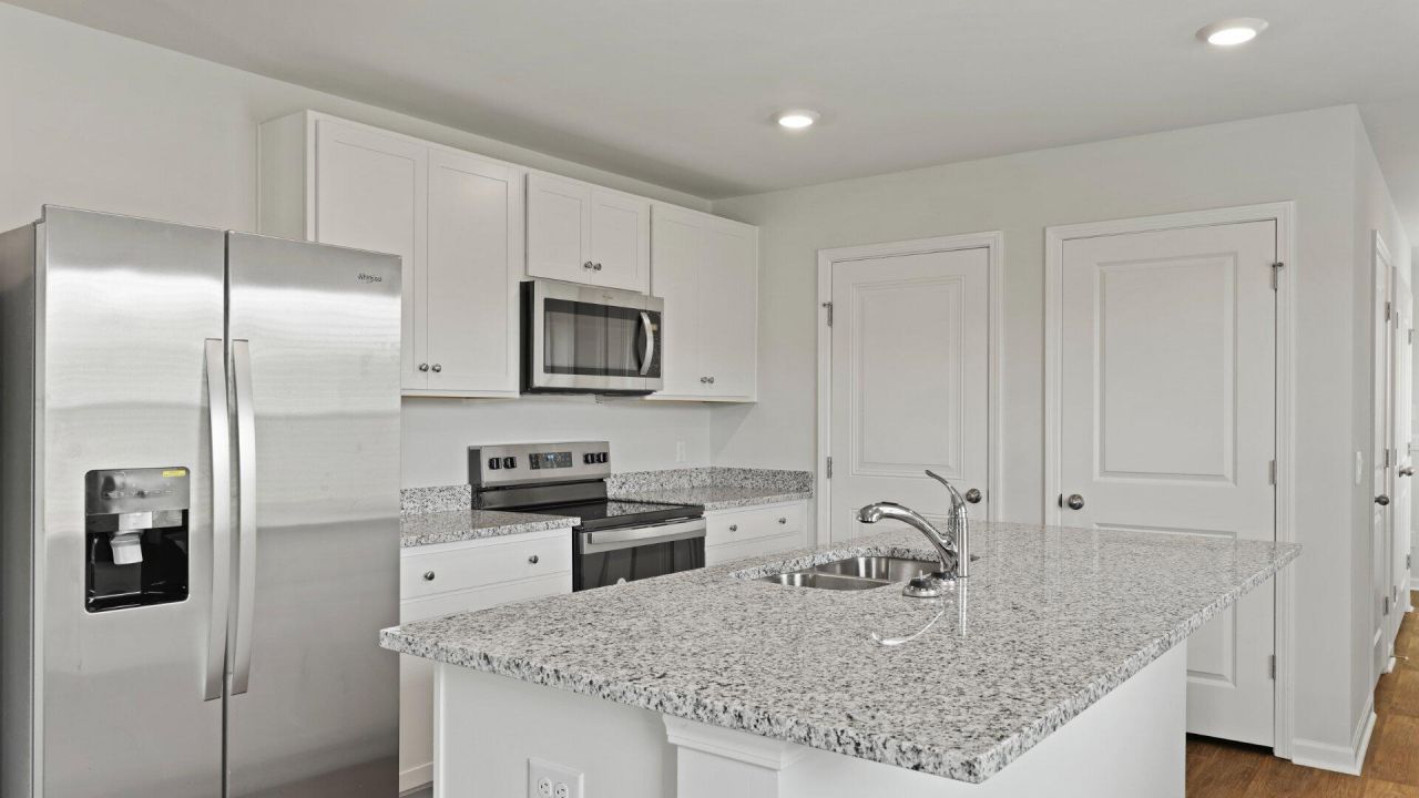 414 Tulip Poplar Drive Photo 3