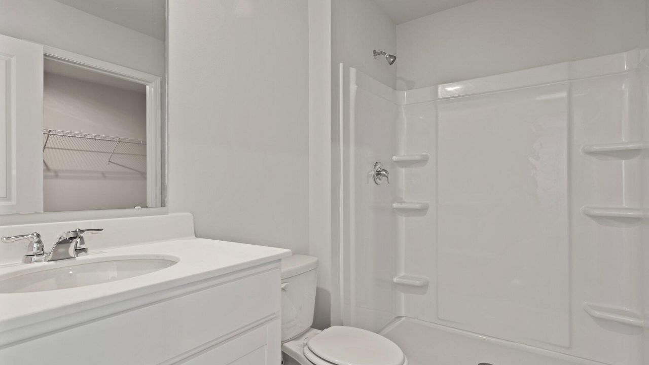 414 Tulip Poplar Drive Photo 32