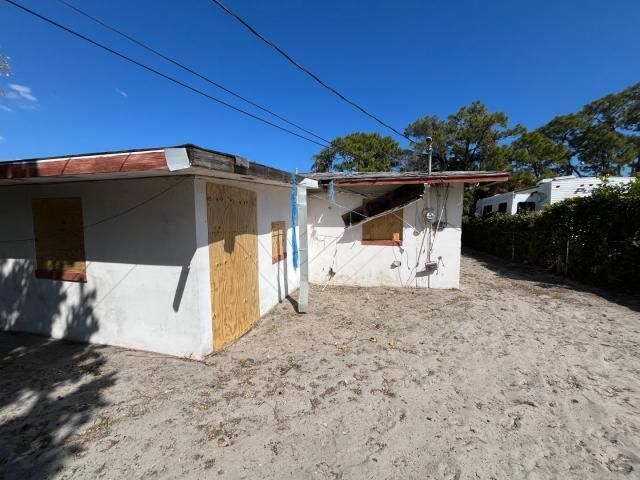 1620 SE Apache Avenue, Stuart, FL 34994 Photo