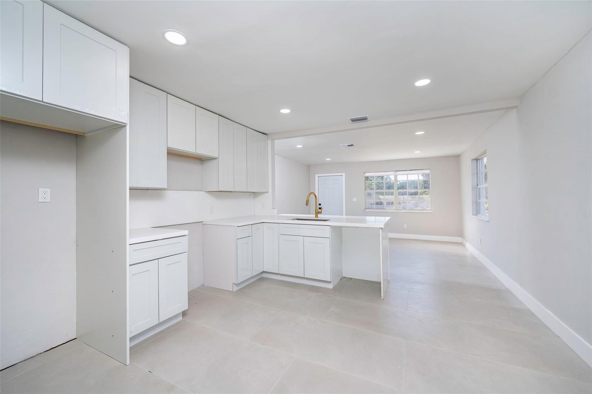 1161 NW 105th Terrace, Miami, FL 33150 Photo