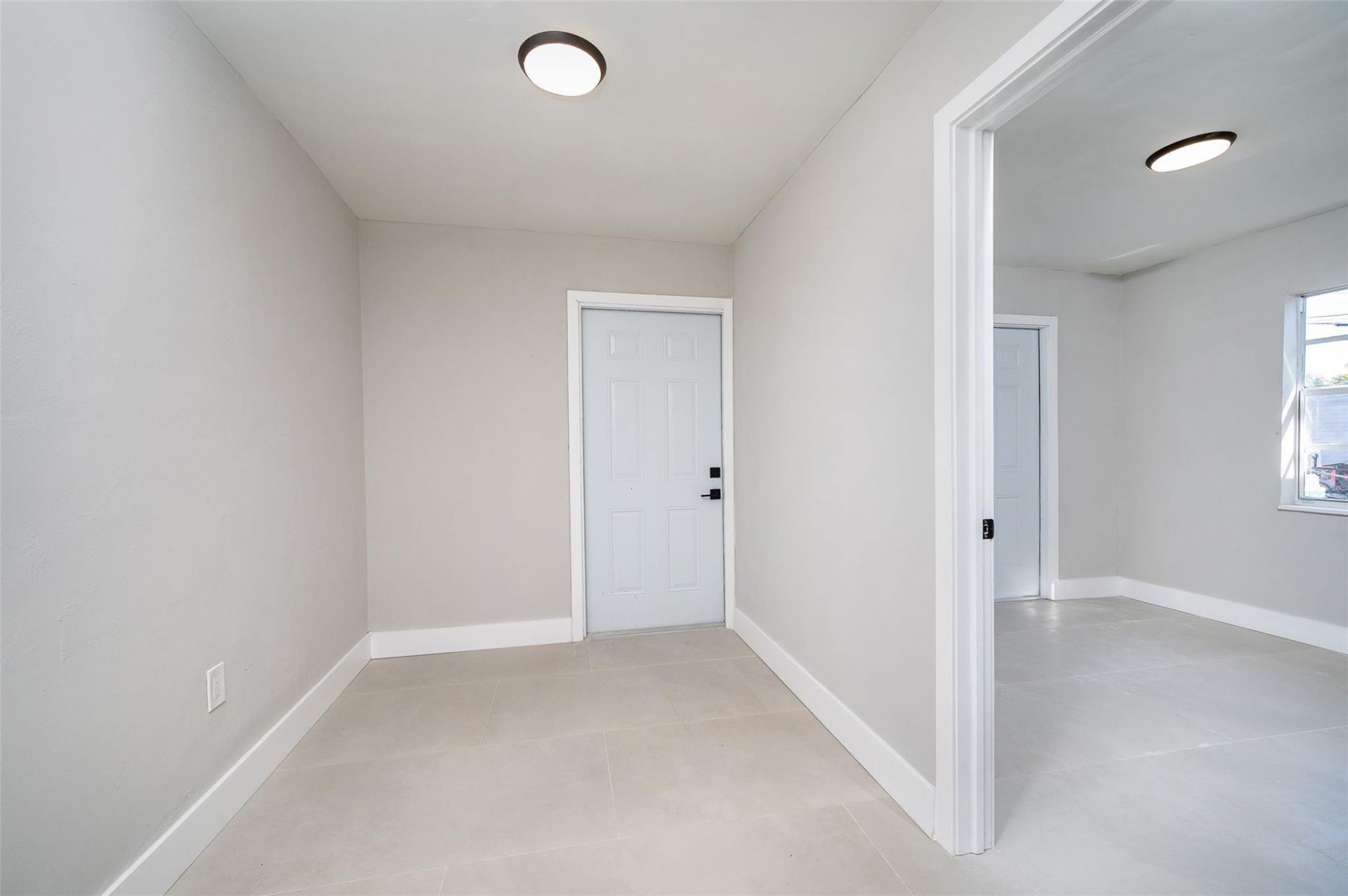 1161 NW 105th Terrace, Miami, FL 33150 Photo