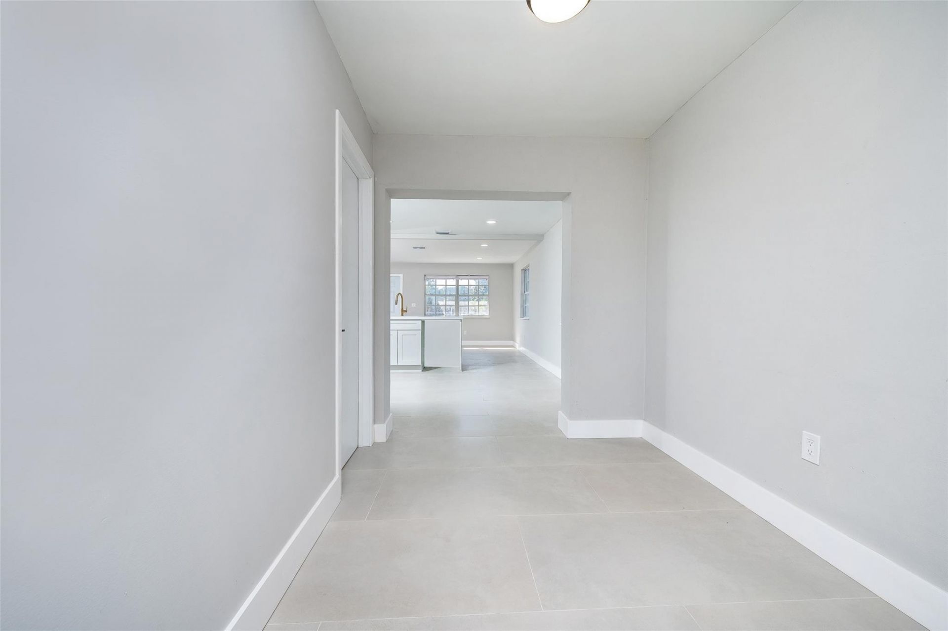 1161 NW 105th Terrace, Miami, FL 33150 Photo