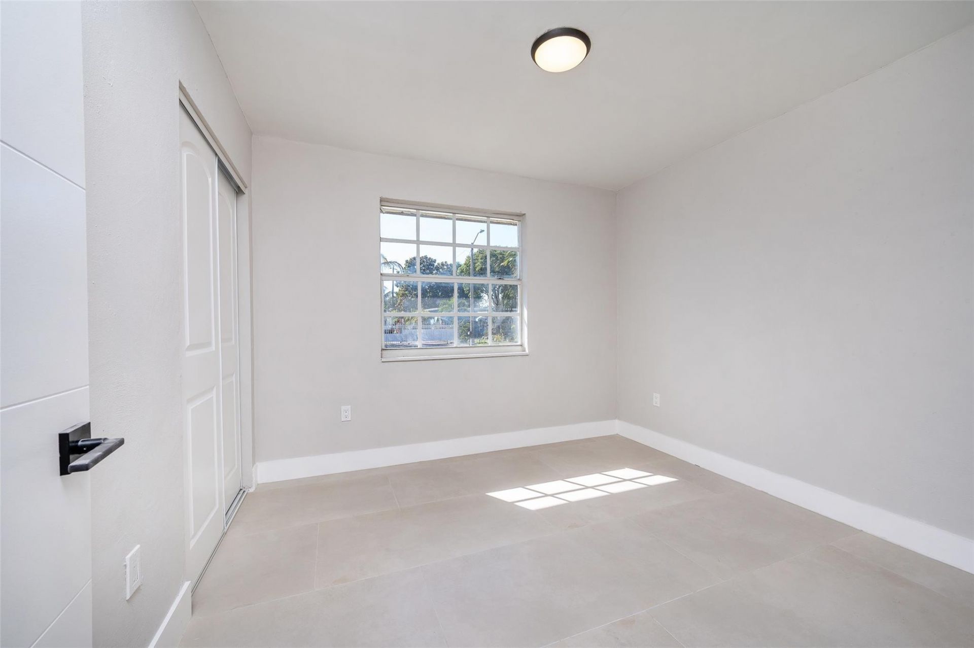 1161 NW 105th Terrace, Miami, FL 33150 Photo