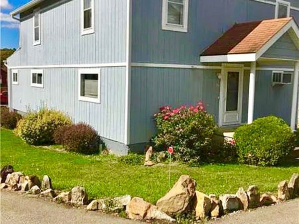 160-162 Main St, Allison, PA 15413