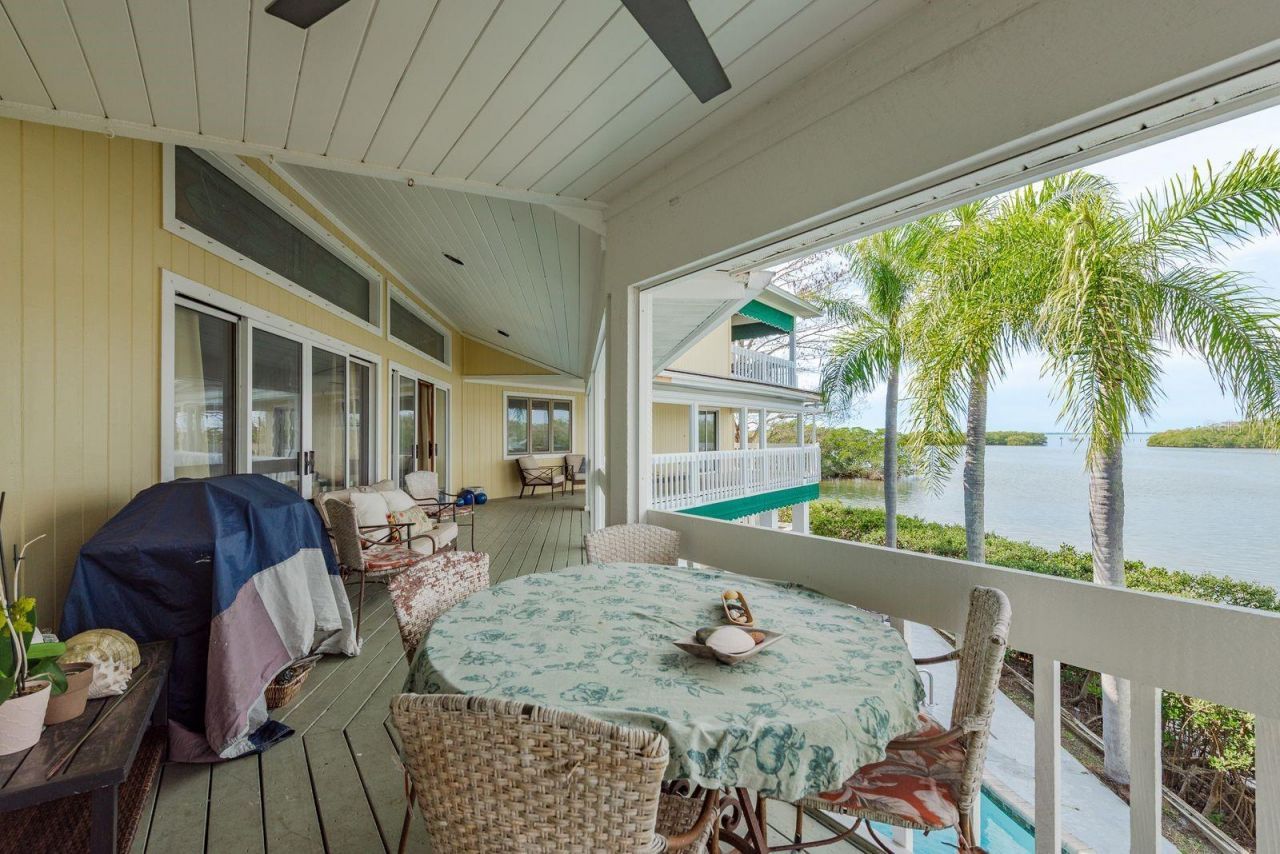 600 Soundview Drive, Palm Harbor, FL 34683 Photo