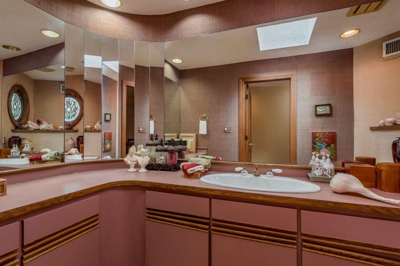 600 Soundview Drive, Palm Harbor, FL 34683 Photo