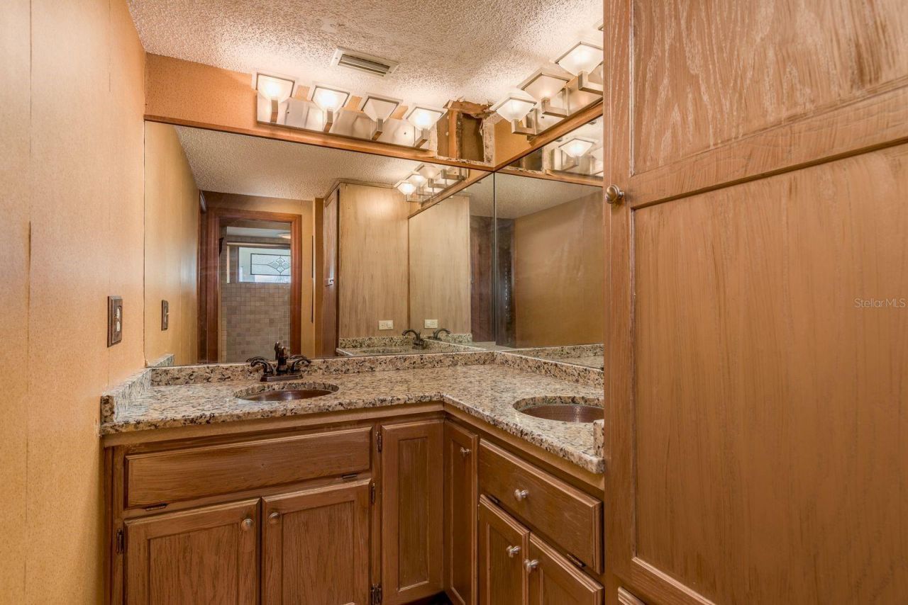 600 Soundview Drive, Palm Harbor, FL 34683 Photo