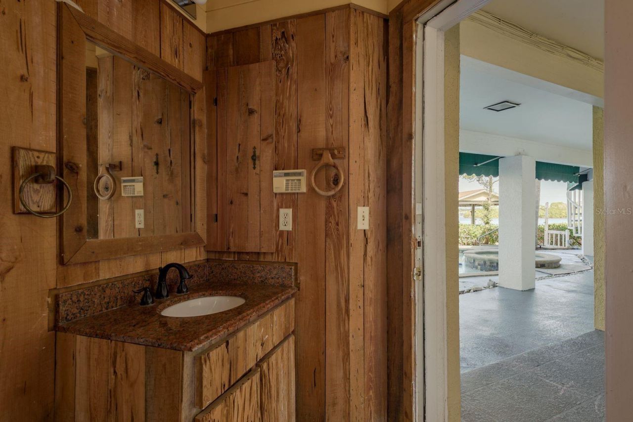 600 Soundview Drive, Palm Harbor, FL 34683 Photo