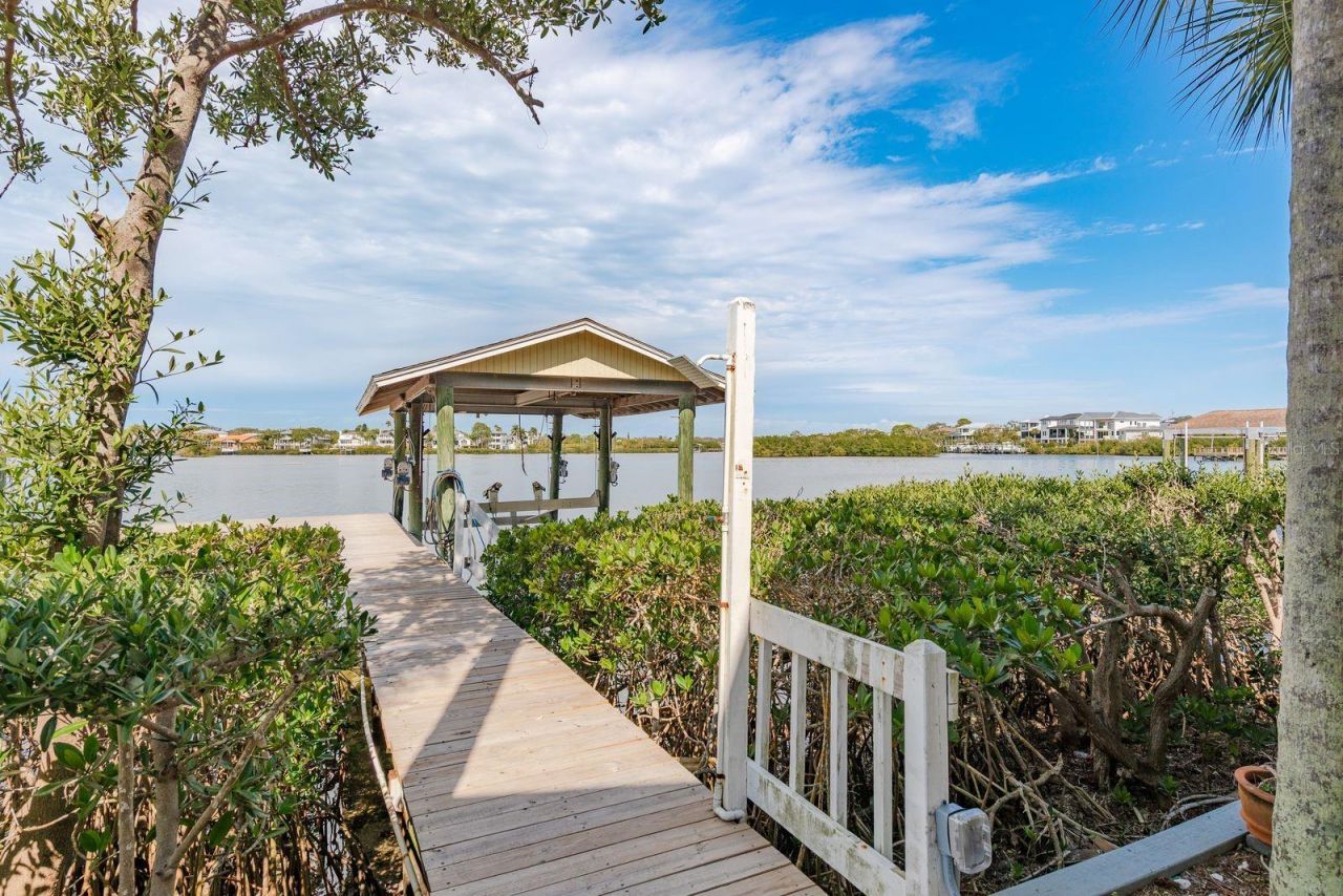 600 Soundview Drive, Palm Harbor, FL 34683 Photo