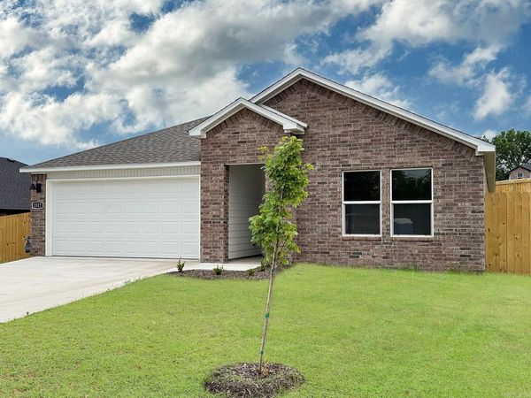 6324 Warwick Drive, Bryant, AR 72002