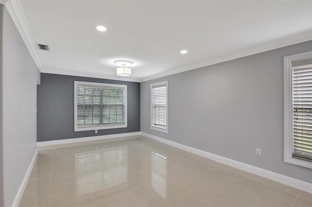 2355 NW 138th Drive, Sunrise, FL 33323 Photo