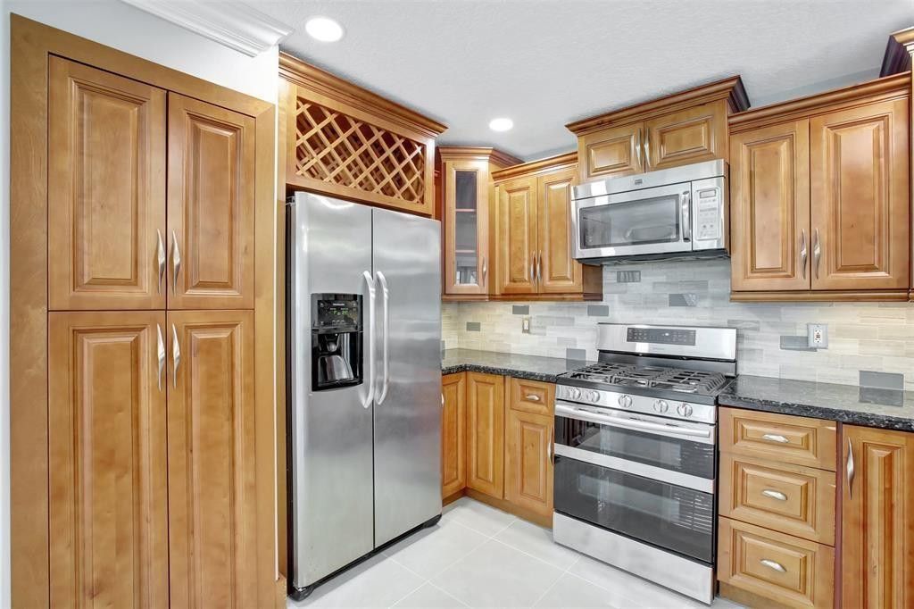 2355 NW 138th Drive, Sunrise, FL 33323 Photo