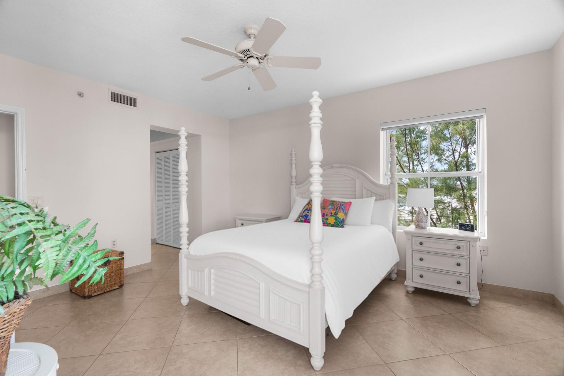 2051 SE 3rd Street, Unit 307, Deerfield Beach, FL 33441 Photo