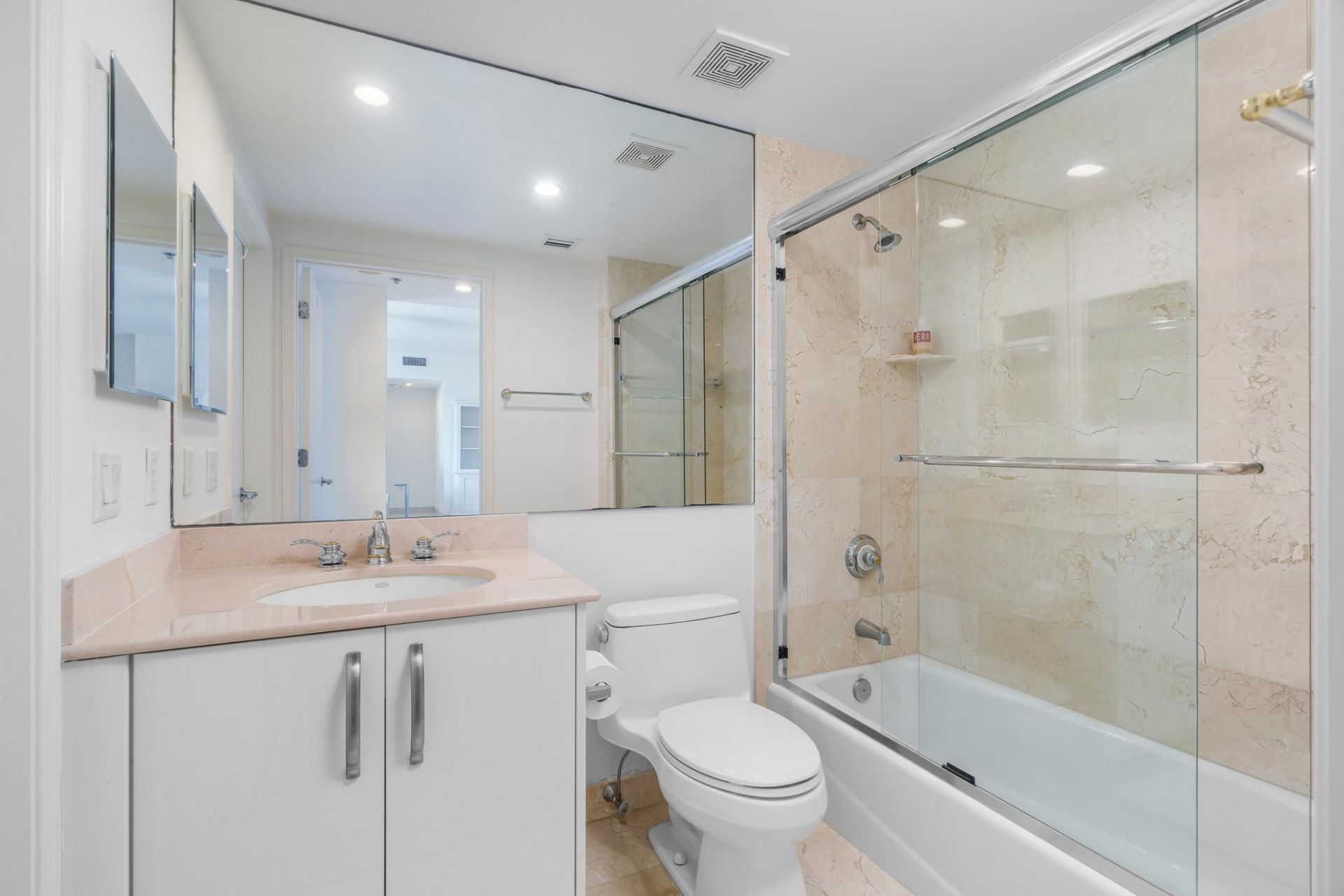 2051 SE 3rd Street, Unit 307, Deerfield Beach, FL 33441 Photo