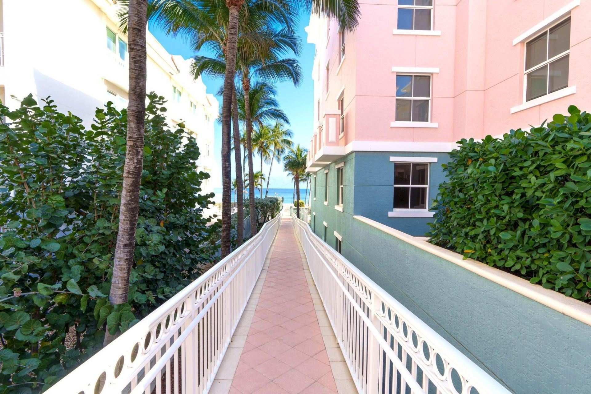 2051 SE 3rd Street, Unit 307, Deerfield Beach, FL 33441 Photo