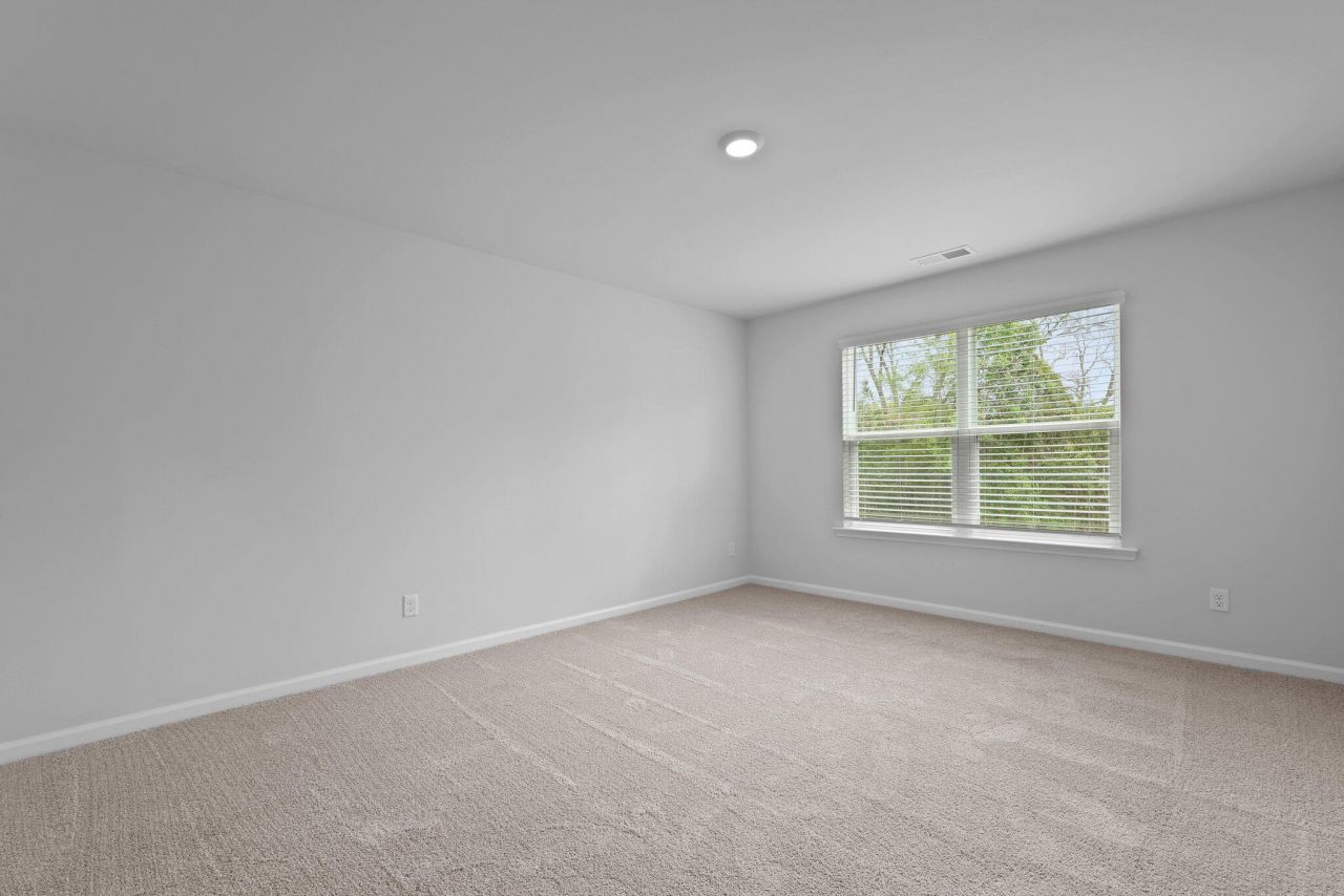 444 Tulip Poplar Drive Photo 32