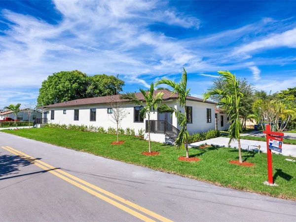 601 NW 3rd Ave , Hallandale Beach, FL 33009