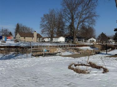 336 Twin Lake Road , Tobacco Twp, MI 48612