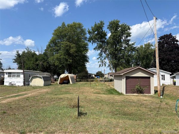 336 Twin Lake Road, Tobacco Township, Mi 48612