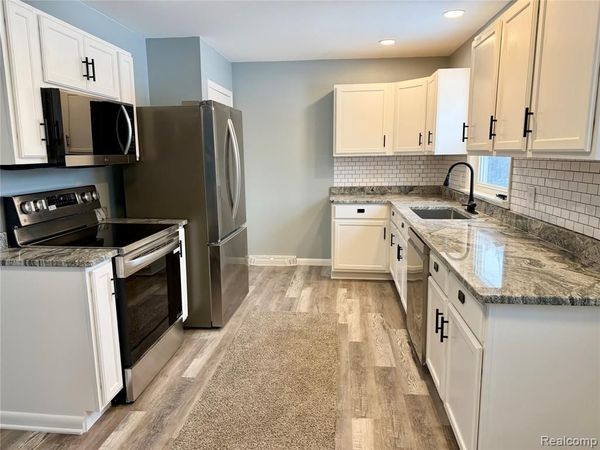 5976 Falkenbury Road, Deerfield Twp, MI 48461