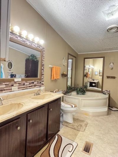 1137 Rugby Avenue Photo 19