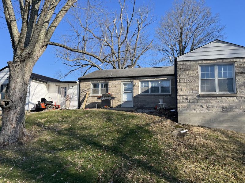 418 E Adair Street, Owenton, KY 40359 Photo 2