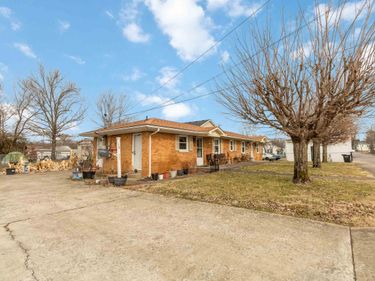 19 S Lucas Street, Junction City, KY 40440