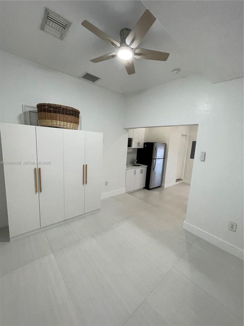 12715 NW 7th St, Miami, FL 33182 Photo